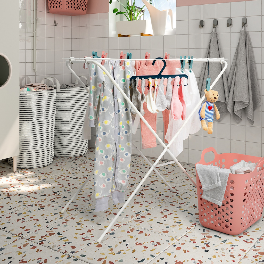 https://www.ikea.com/es/es/images/products/jall-tendedero-interior-exterior-blanco__1137674_pe879661_s5.jpg